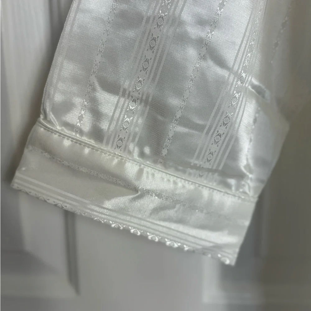 Vintage Miss Elaine White Button Up Nightgown Size‎ Small